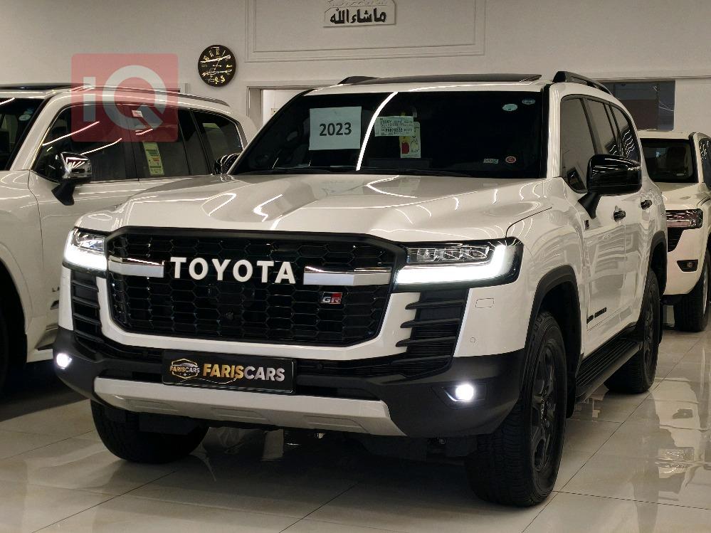 تويوتا لاندكروزر